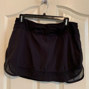 Lululemon black skirt